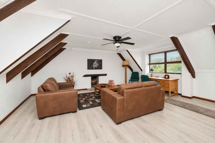 5 Bedroom Property for Sale in Fisherhaven Western Cape